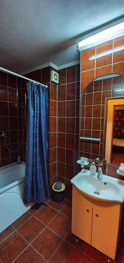 My House - Ultracentral Romana Square Near Old Town 부쿠레슈티 외부 사진
